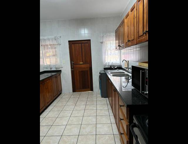 3 BEDROOM DUPLEX FOR SALE IN MEER EN SEE